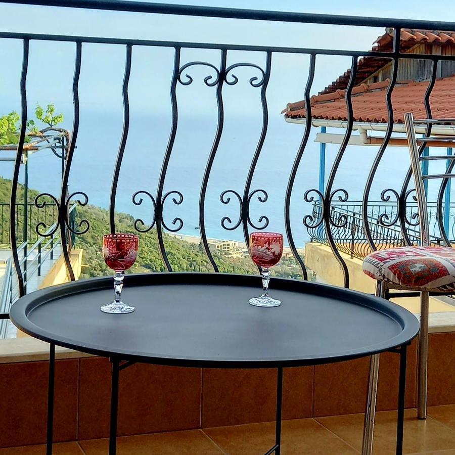 Amphora Guesthouse Himara Kültér fotó